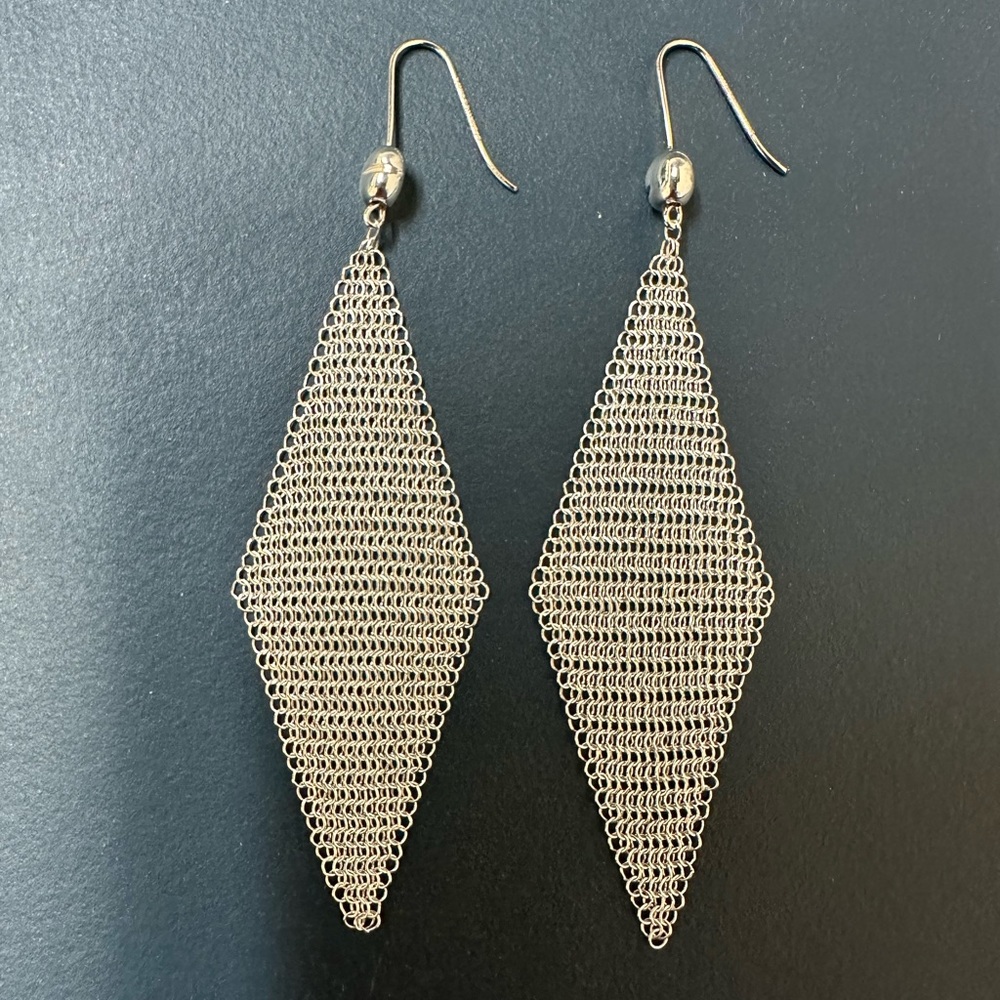 Preowned Tiffany and Co. Elsa Paretti mesh silver earrings